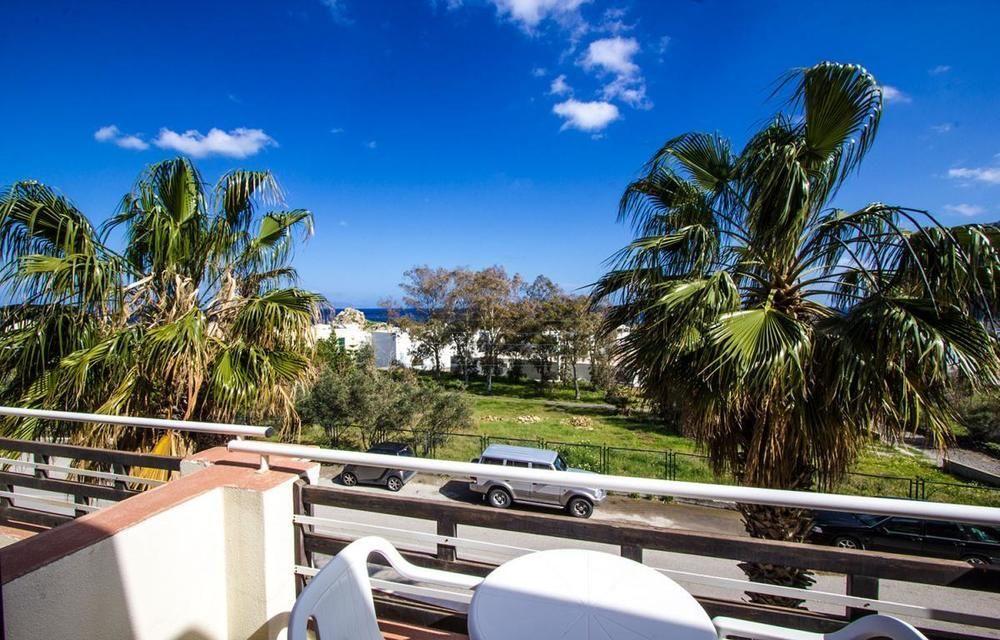 Hotel Adonis (Adults Only) Kamari  Exterior photo