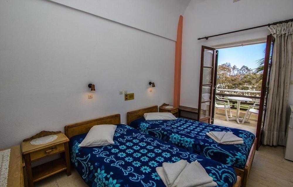Hotel Adonis (Adults Only) Kamari  Exterior photo