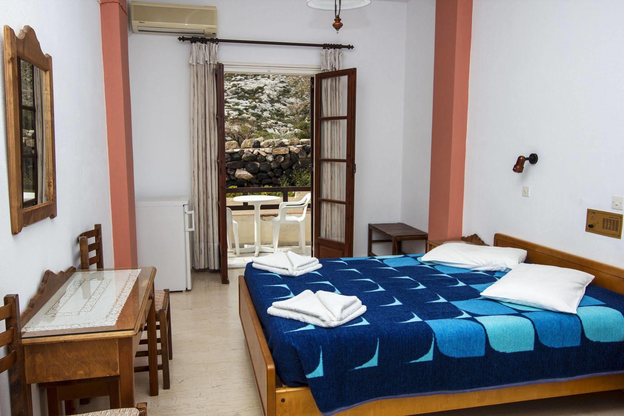 Hotel Adonis (Adults Only) Kamari  Exterior photo